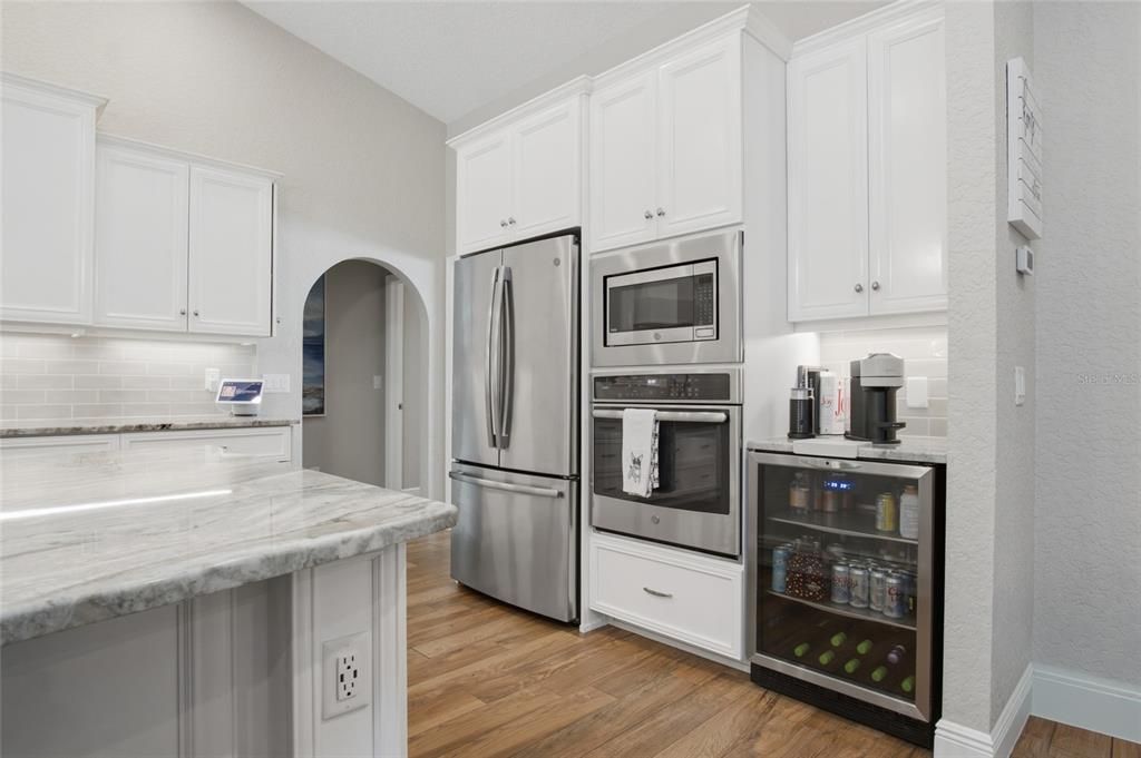 For Sale: $699,000 (4 beds, 3 baths, 2646 Square Feet)