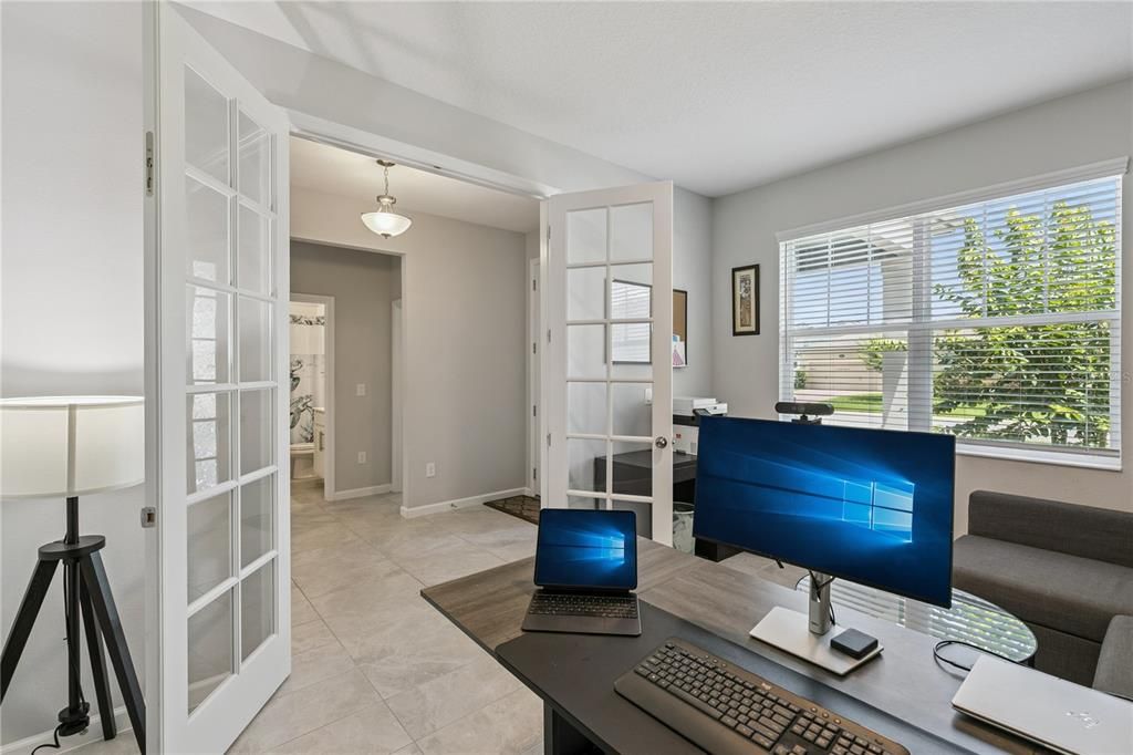 For Sale: $739,900 (4 beds, 3 baths, 2536 Square Feet)