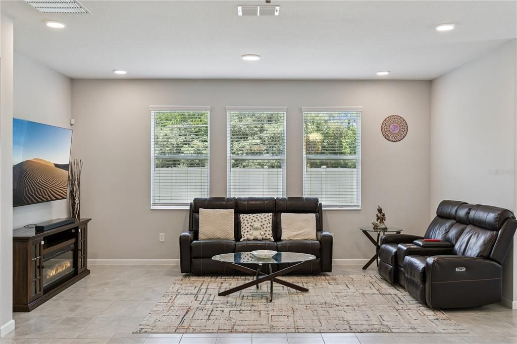 For Sale: $739,900 (4 beds, 3 baths, 2536 Square Feet)