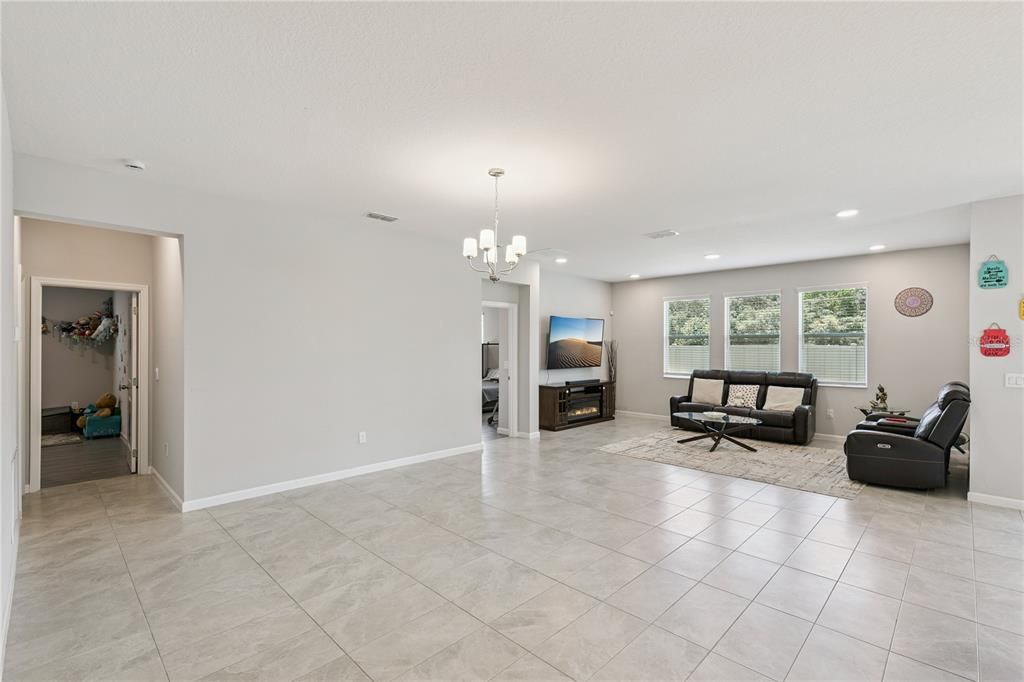 For Sale: $739,900 (4 beds, 3 baths, 2536 Square Feet)