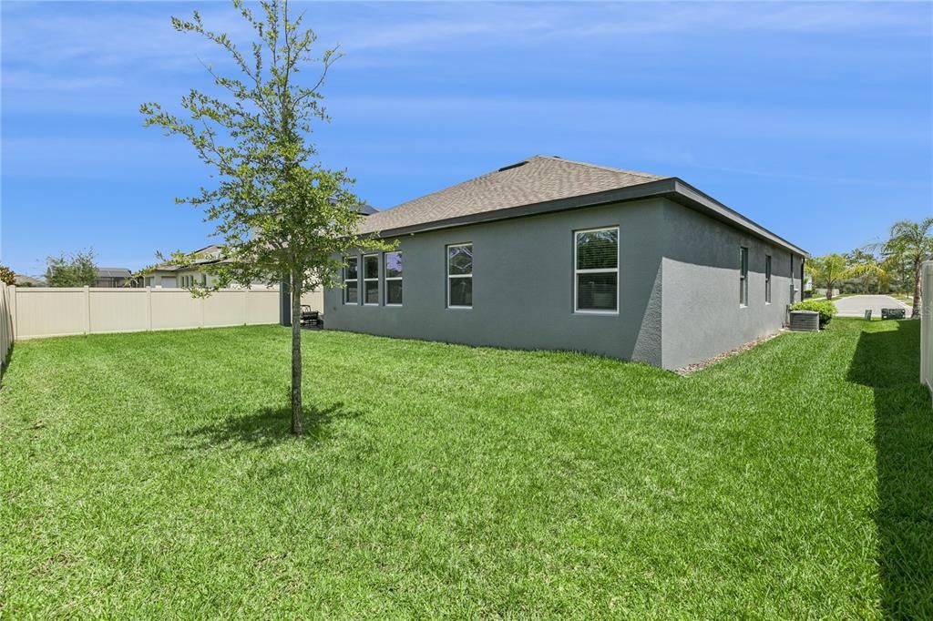 For Sale: $739,900 (4 beds, 3 baths, 2536 Square Feet)