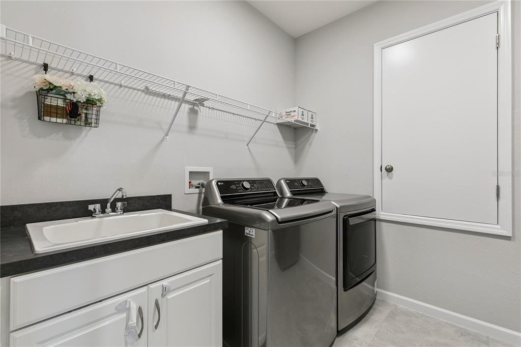 For Sale: $739,900 (4 beds, 3 baths, 2536 Square Feet)