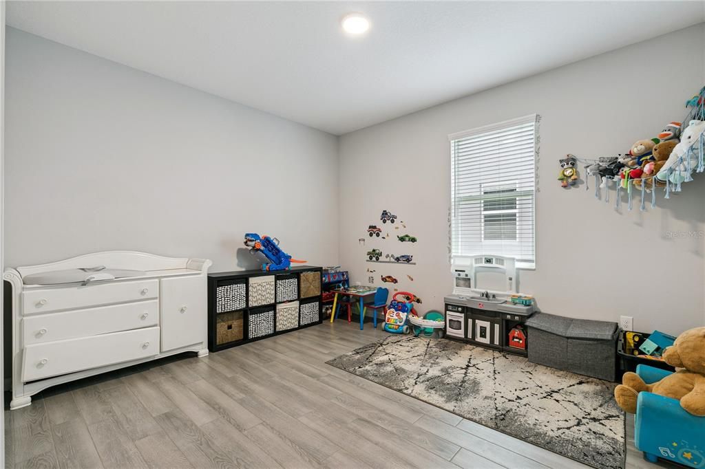 For Sale: $739,900 (4 beds, 3 baths, 2536 Square Feet)