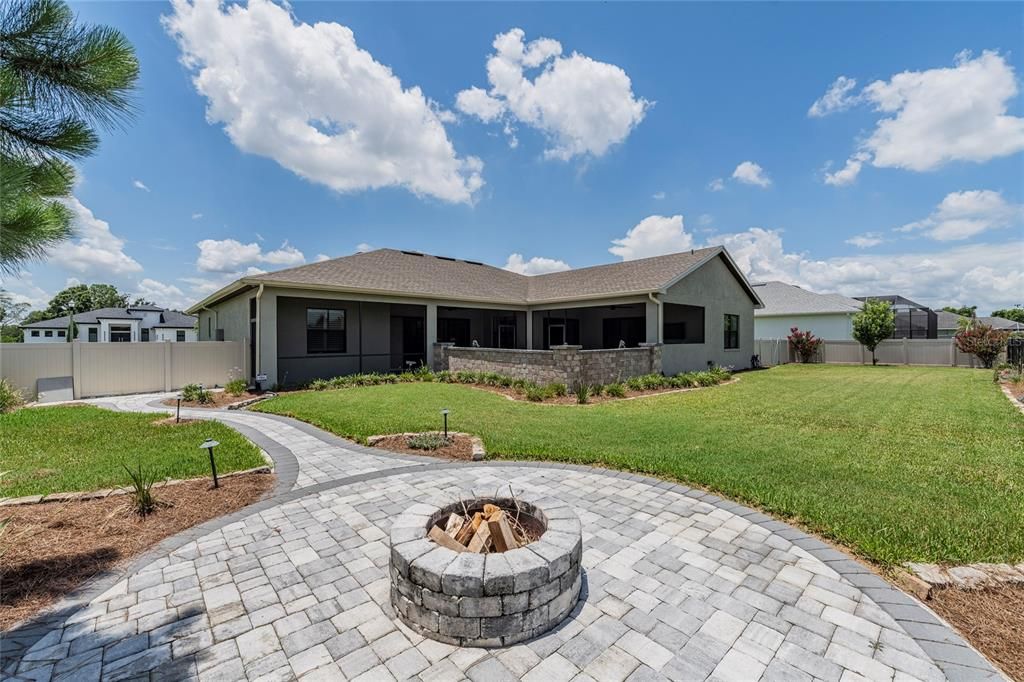 For Sale: $879,000 (3 beds, 3 baths, 3160 Square Feet)