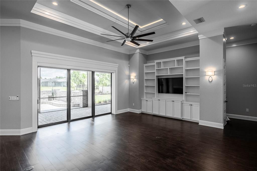For Sale: $879,000 (3 beds, 3 baths, 3160 Square Feet)