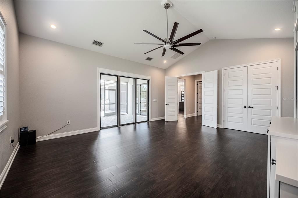 For Sale: $879,000 (3 beds, 3 baths, 3160 Square Feet)