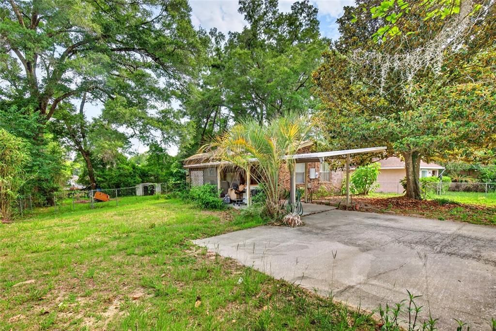 For Sale: $149,000 (2 beds, 1 baths, 958 Square Feet)