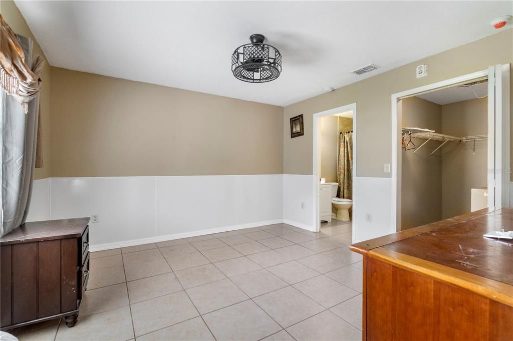 For Rent: $4,000 (4 beds, 3 baths, 1366 Square Feet)