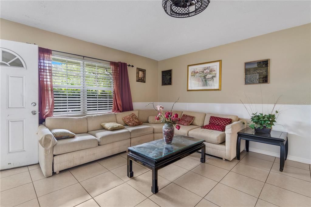 For Rent: $4,000 (4 beds, 3 baths, 1366 Square Feet)