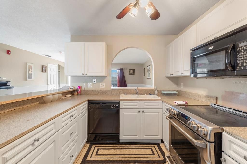 For Rent: $4,000 (4 beds, 3 baths, 1366 Square Feet)
