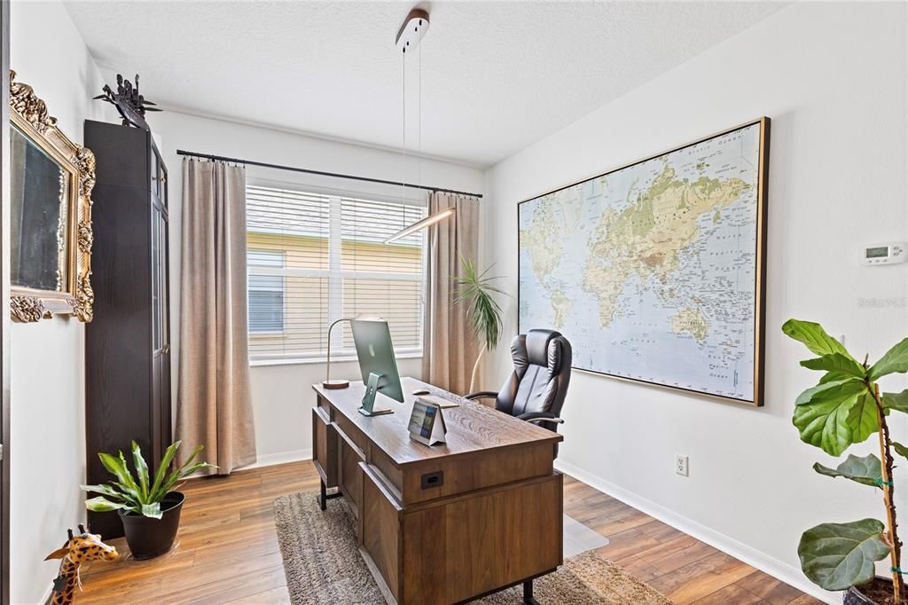 For Sale: $465,000 (4 beds, 3 baths, 2147 Square Feet)