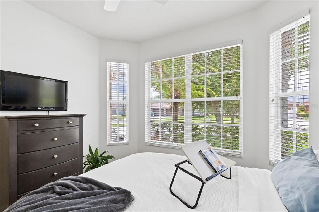 For Sale: $465,000 (4 beds, 3 baths, 2147 Square Feet)