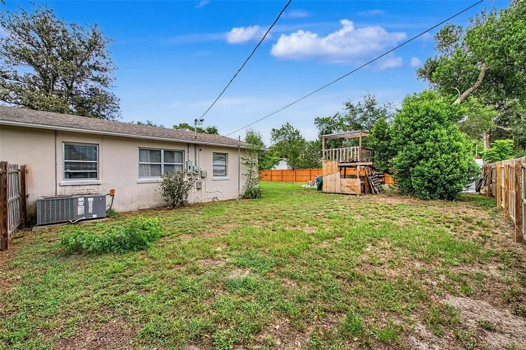 En Venta: $299,000 (3 camas, 2 baños, 1288 Pies cuadrados)