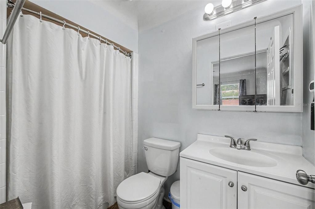 En Venta: $299,000 (3 camas, 2 baños, 1288 Pies cuadrados)