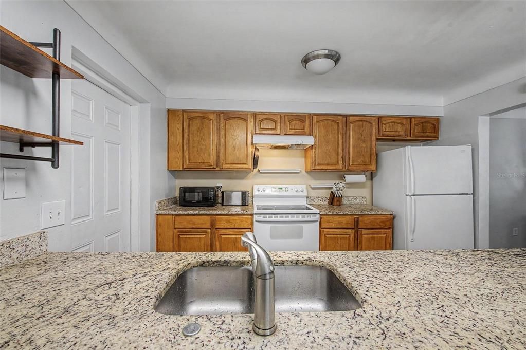 En Venta: $299,000 (3 camas, 2 baños, 1288 Pies cuadrados)