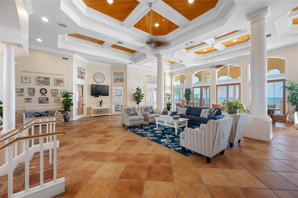 For Sale: $1,095,000 (2 beds, 2 baths, 1340 Square Feet)