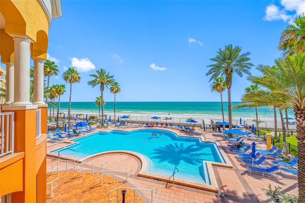 For Sale: $1,095,000 (2 beds, 2 baths, 1340 Square Feet)