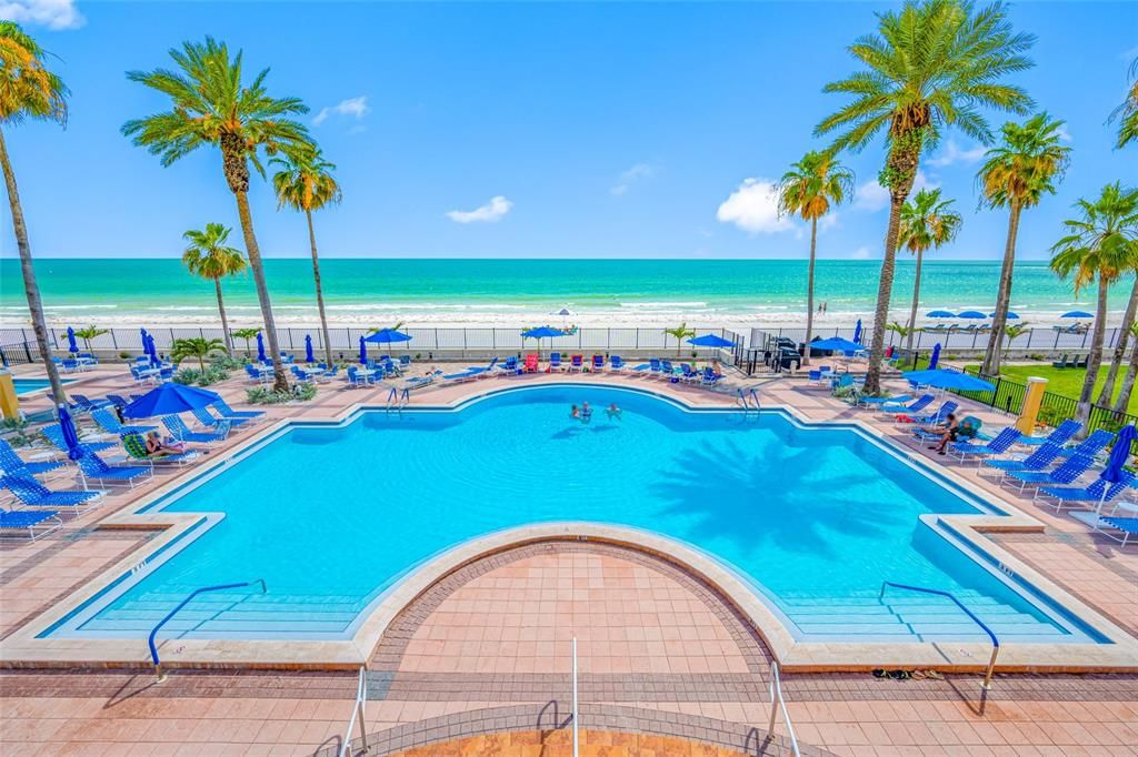For Sale: $1,095,000 (2 beds, 2 baths, 1340 Square Feet)