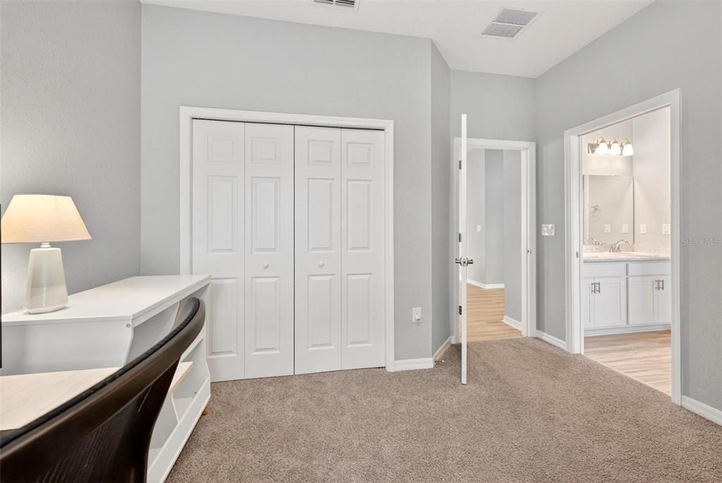 For Sale: $369,900 (4 beds, 2 baths, 2024 Square Feet)