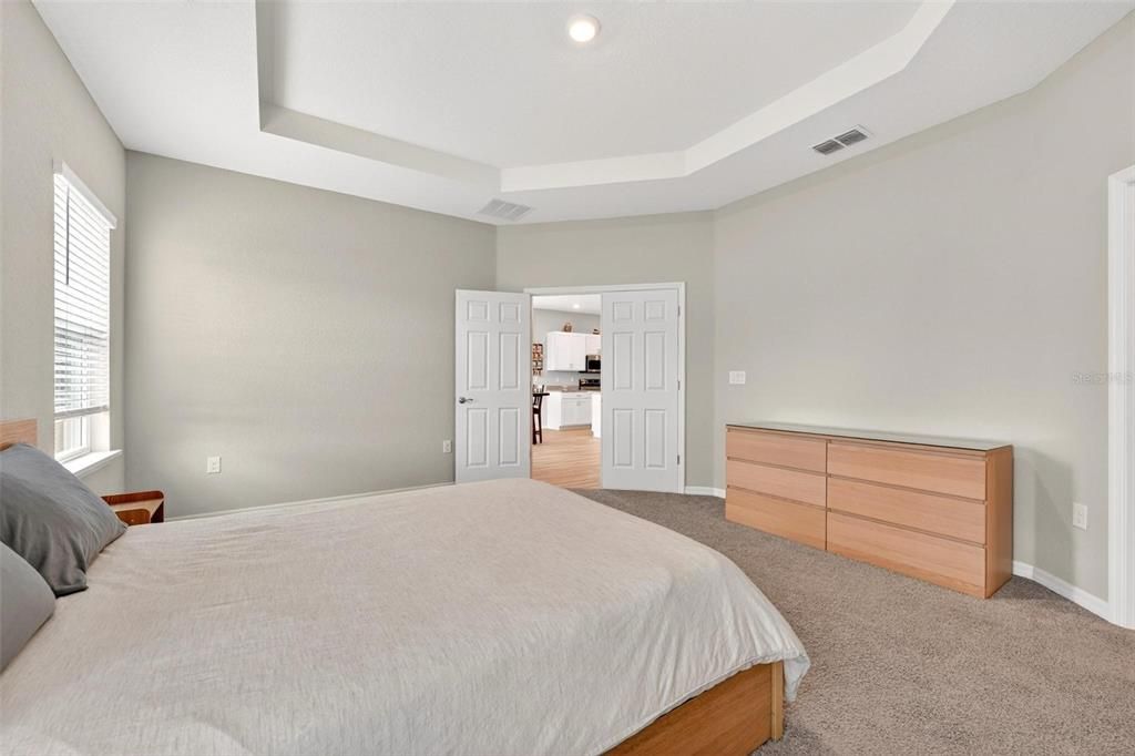 For Sale: $369,900 (4 beds, 2 baths, 2024 Square Feet)