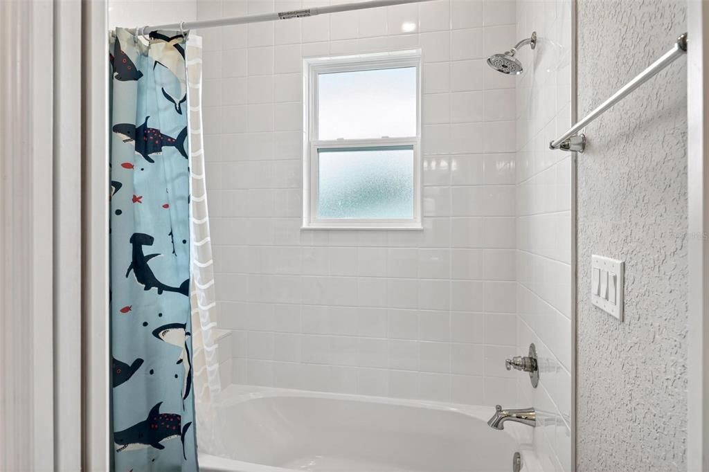 For Sale: $369,900 (4 beds, 2 baths, 2024 Square Feet)
