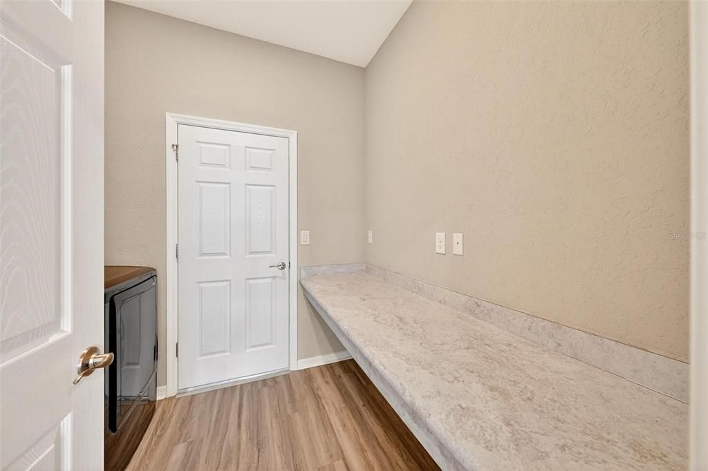 For Sale: $369,900 (4 beds, 2 baths, 2024 Square Feet)