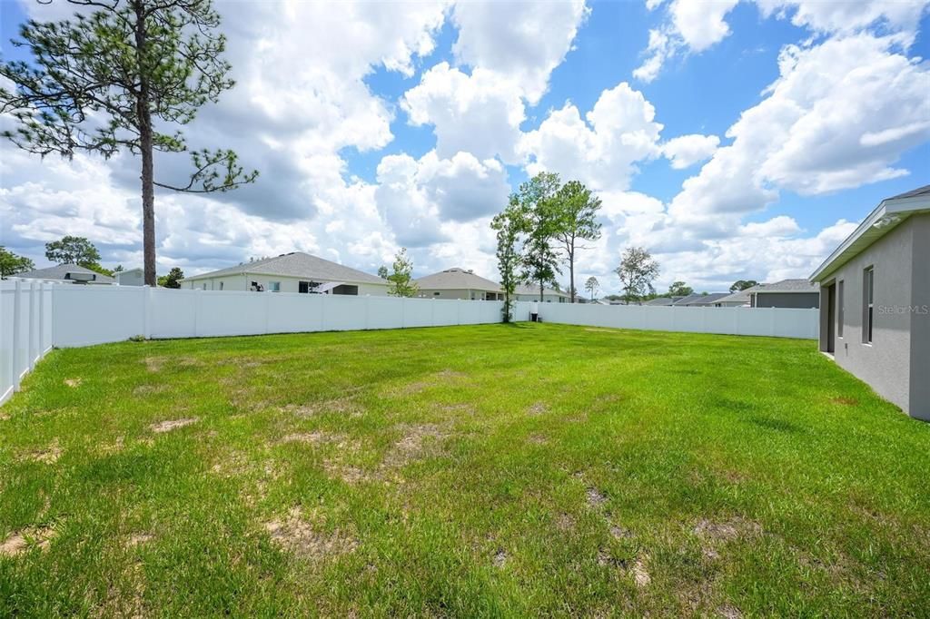 For Sale: $369,900 (4 beds, 2 baths, 2024 Square Feet)