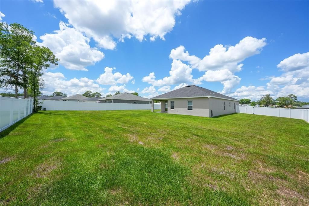 For Sale: $369,900 (4 beds, 2 baths, 2024 Square Feet)