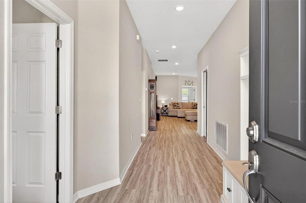 For Sale: $369,900 (4 beds, 2 baths, 2024 Square Feet)
