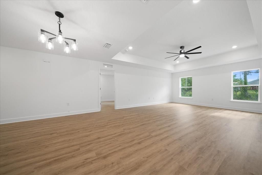 En Venta: $349,990 (3 camas, 2 baños, 1580 Pies cuadrados)