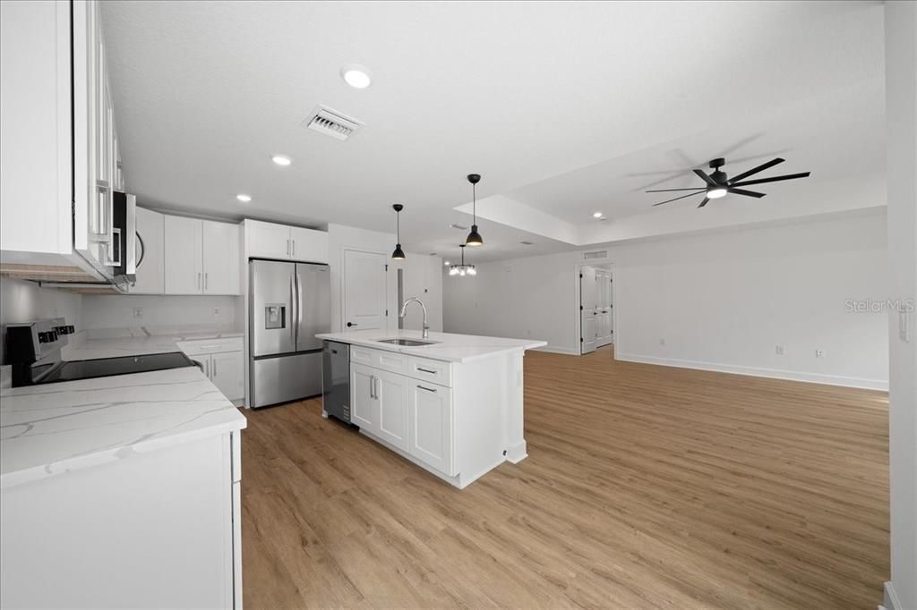En Venta: $349,990 (3 camas, 2 baños, 1580 Pies cuadrados)