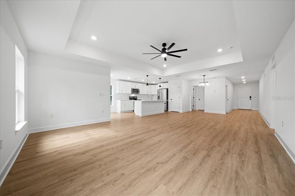 En Venta: $349,990 (3 camas, 2 baños, 1580 Pies cuadrados)