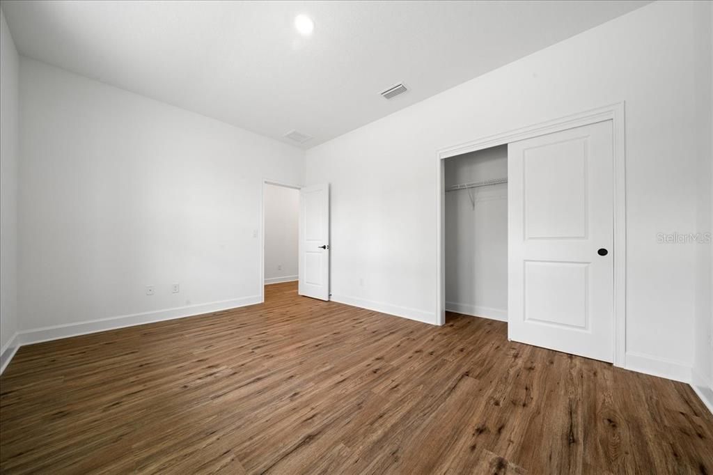 En Venta: $419,990 (4 camas, 3 baños, 2061 Pies cuadrados)