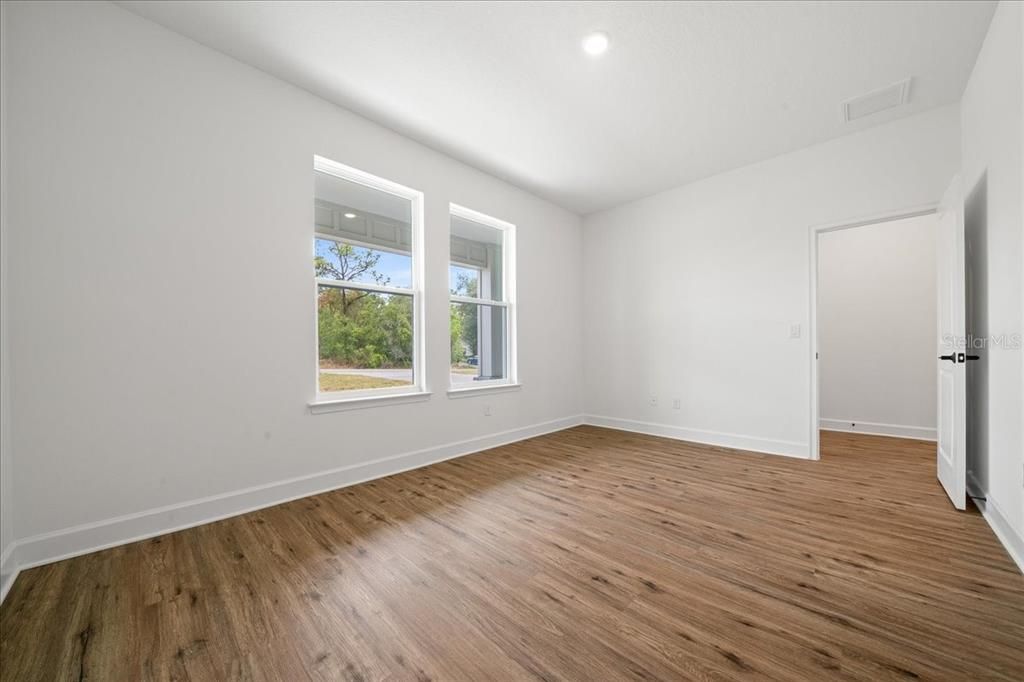 En Venta: $419,990 (4 camas, 3 baños, 2061 Pies cuadrados)