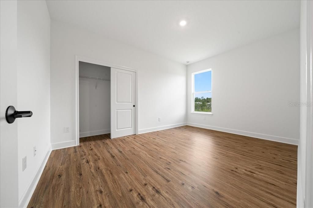 На продажу: $414,900 (4 спален, 3 ванн, 2061 Квадратных фут)
