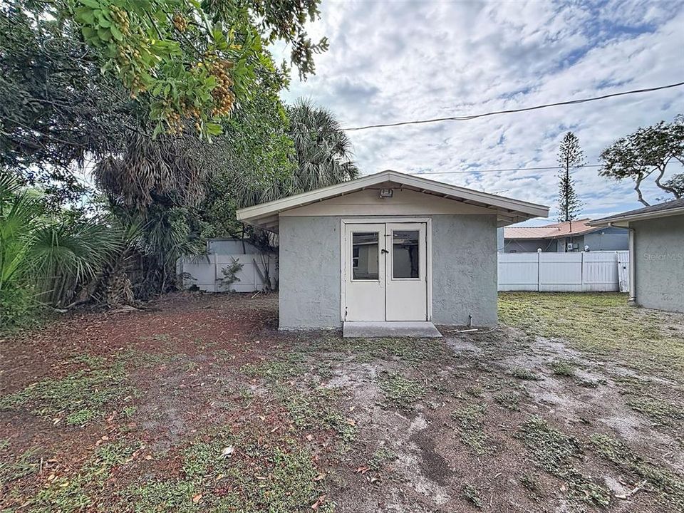 For Sale: $349,900 (3 beds, 2 baths, 1224 Square Feet)