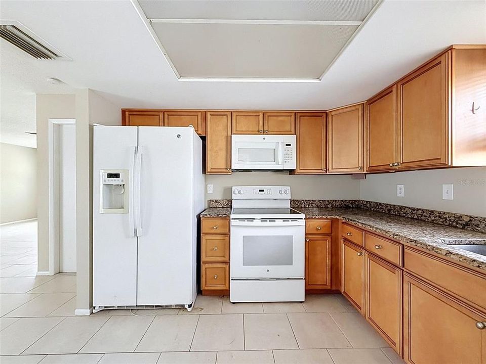 For Sale: $349,900 (3 beds, 2 baths, 1224 Square Feet)