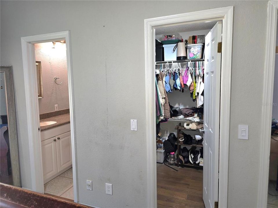 For Sale: $465,000 (4 beds, 2 baths, 1903 Square Feet)