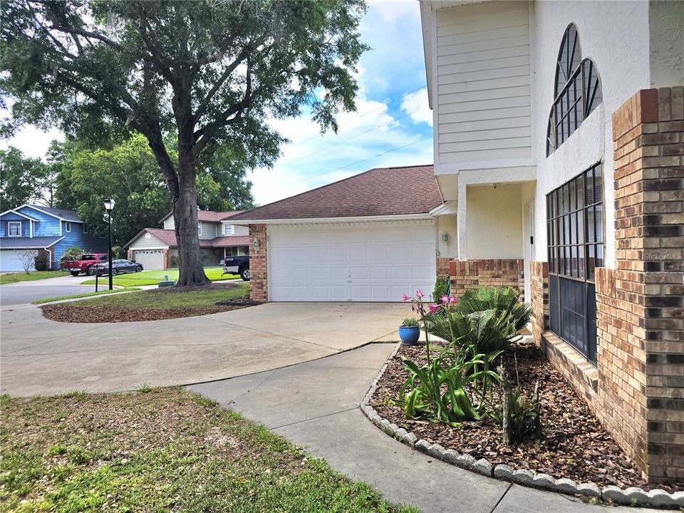 For Sale: $465,000 (4 beds, 2 baths, 1903 Square Feet)