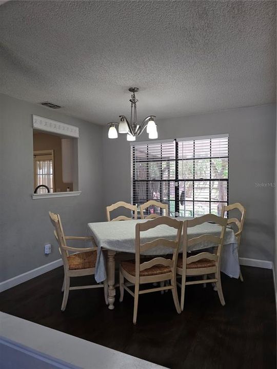 For Sale: $465,000 (4 beds, 2 baths, 1903 Square Feet)