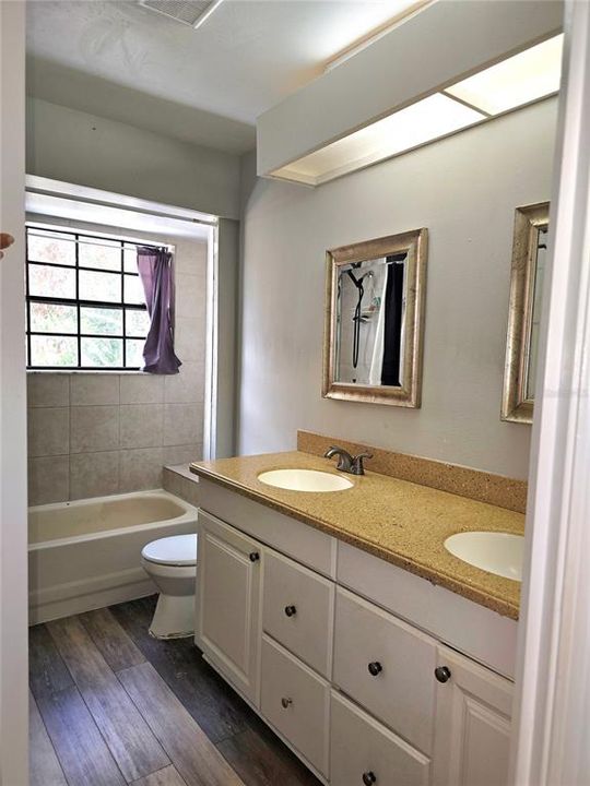 For Sale: $465,000 (4 beds, 2 baths, 1903 Square Feet)