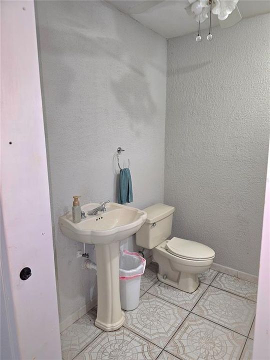 For Sale: $465,000 (4 beds, 2 baths, 1903 Square Feet)