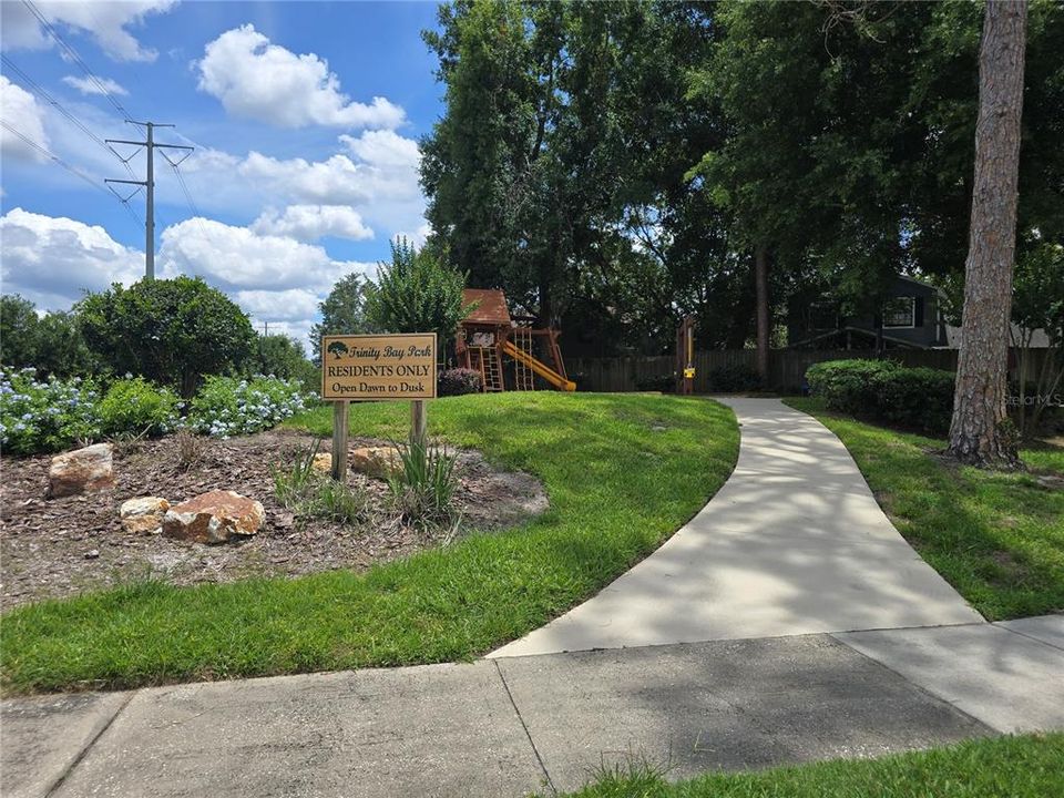 For Sale: $465,000 (4 beds, 2 baths, 1903 Square Feet)