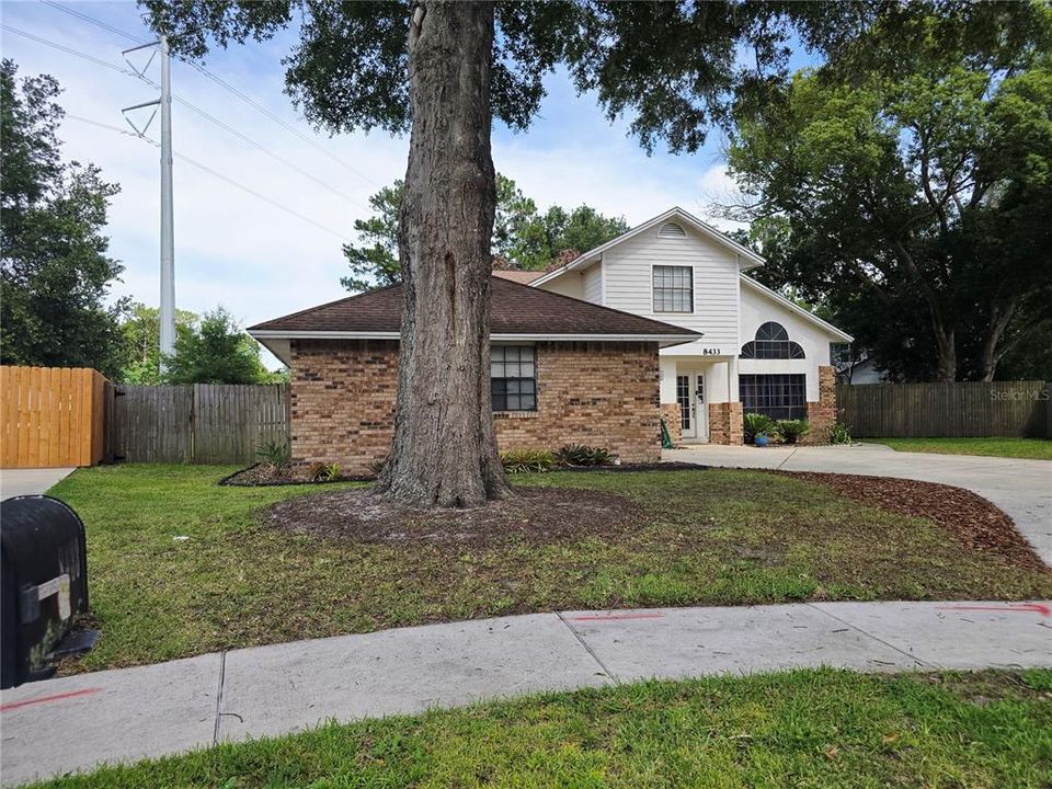 For Sale: $465,000 (4 beds, 2 baths, 1903 Square Feet)