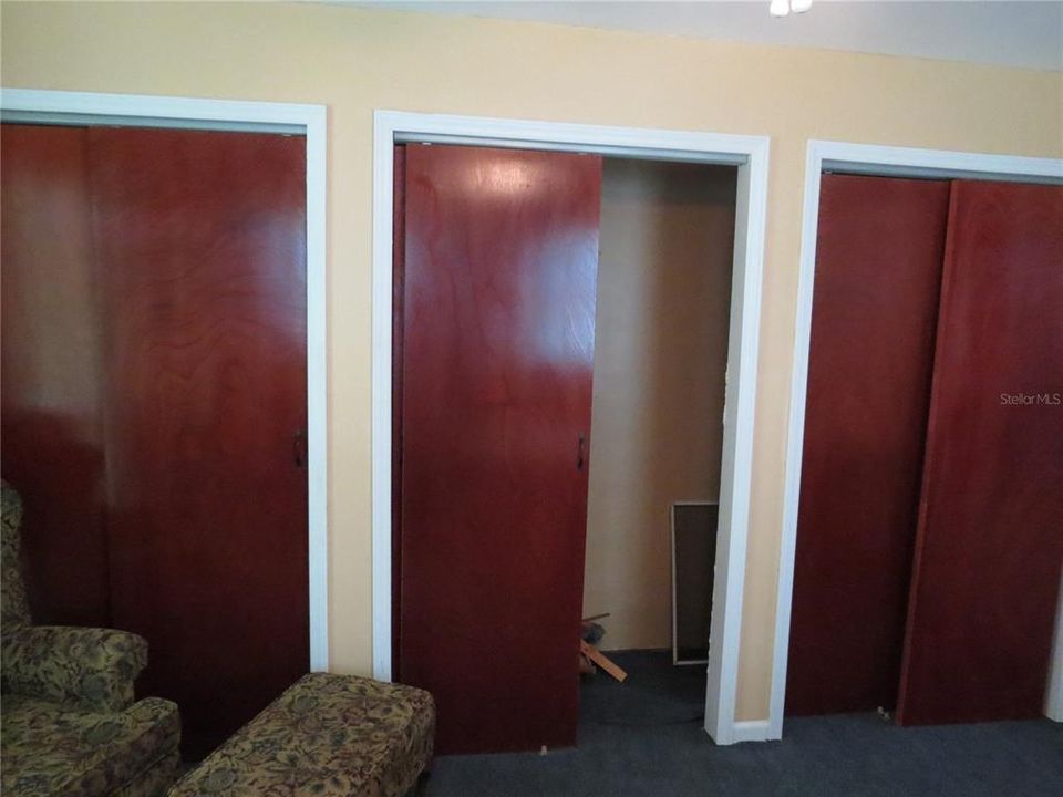 На продажу: $239,000 (3 спален, 3 ванн, 1301 Квадратных фут)