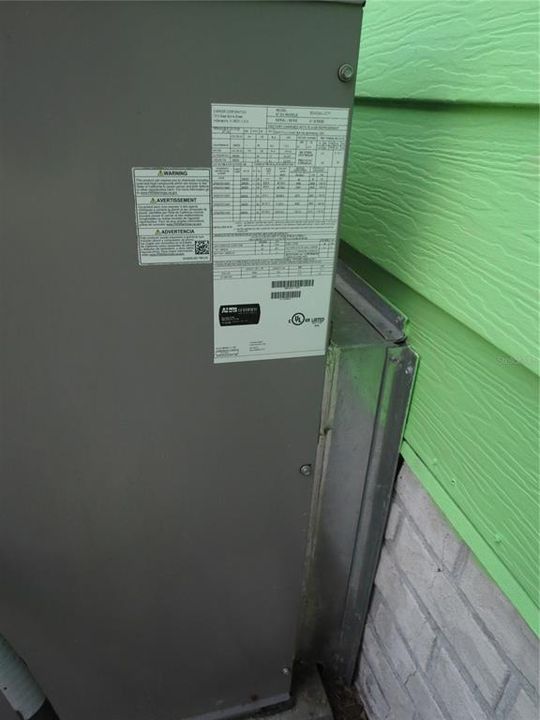 На продажу: $239,000 (3 спален, 3 ванн, 1301 Квадратных фут)