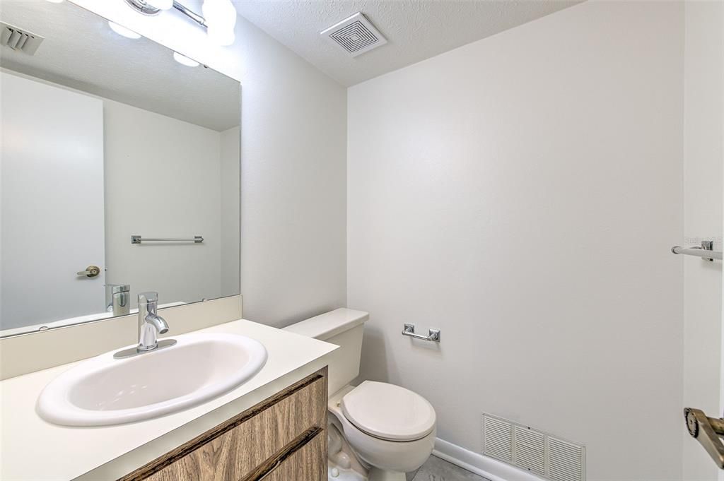 For Sale: $380,000 (3 beds, 2 baths, 1575 Square Feet)