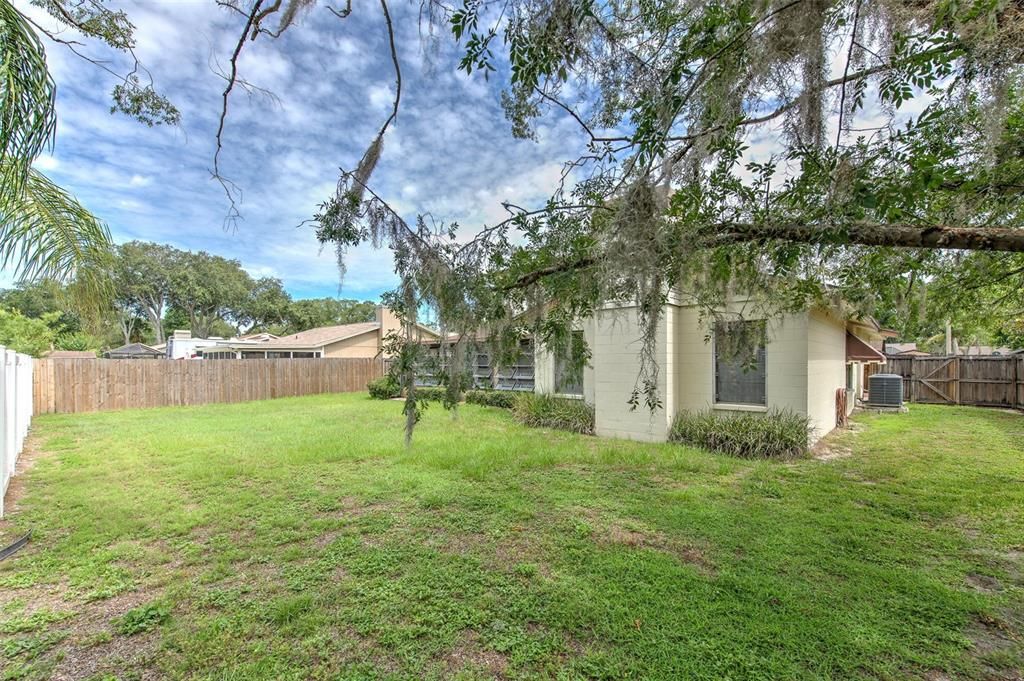 For Sale: $380,000 (3 beds, 2 baths, 1575 Square Feet)