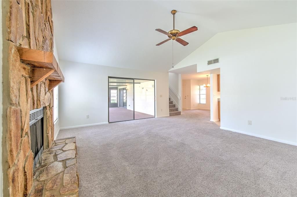 For Sale: $380,000 (3 beds, 2 baths, 1575 Square Feet)