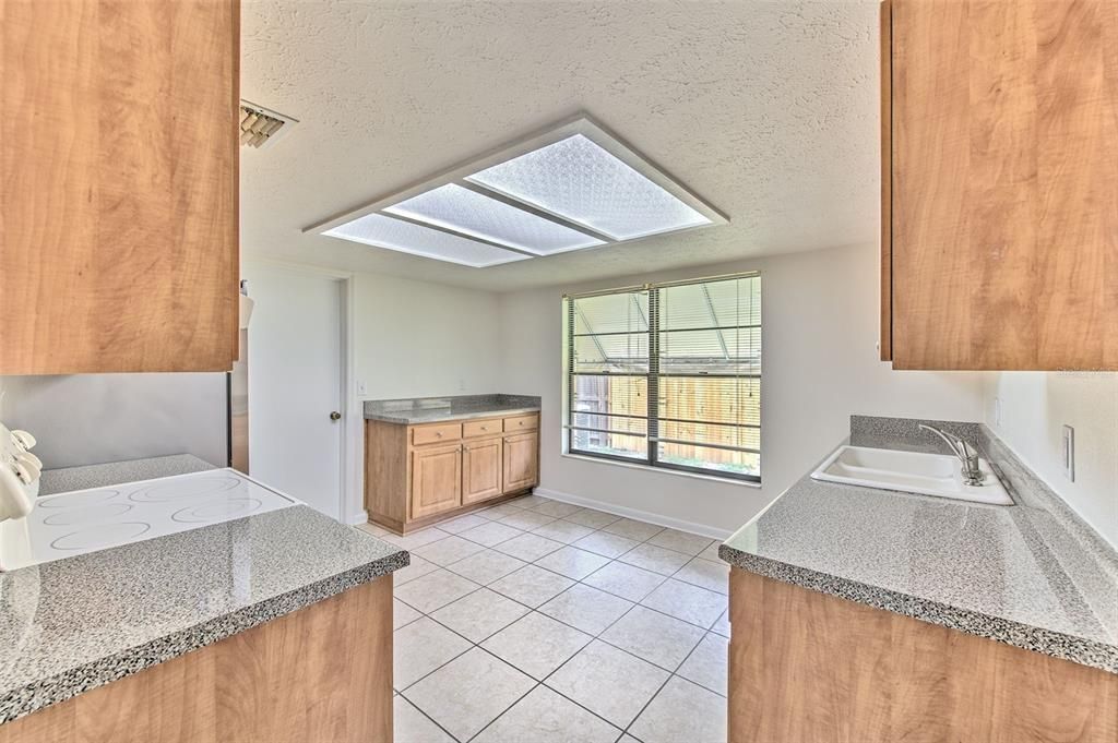 For Sale: $380,000 (3 beds, 2 baths, 1575 Square Feet)